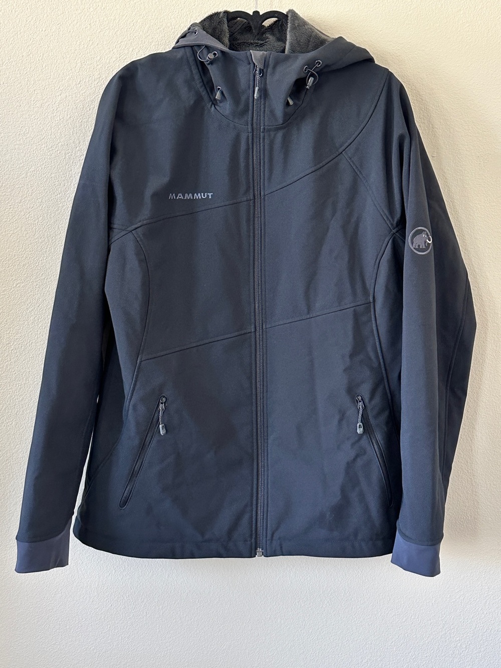 Mammut Gray SOFtech Softshell Hooded Outdoor Jacket Size L